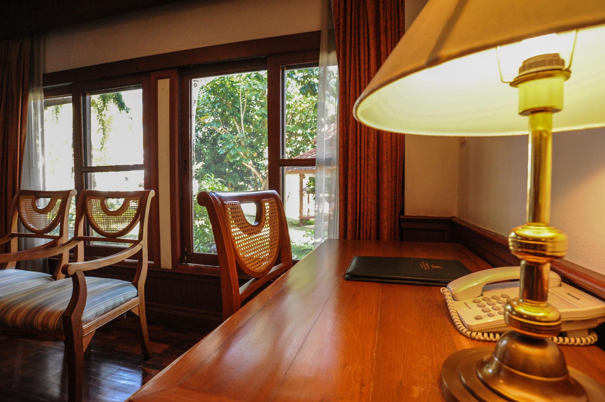 Suan Bua Hotel & Resort Ban Pong  Exterior foto