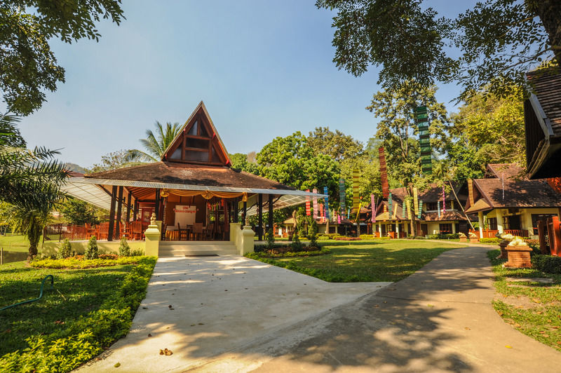 Suan Bua Hotel & Resort Ban Pong  Exterior foto