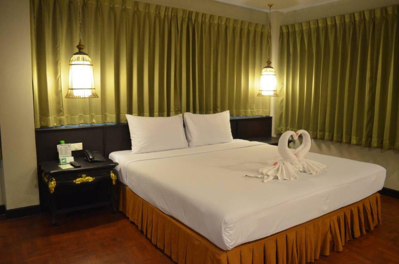 Suan Bua Hotel & Resort Ban Pong  Exterior foto